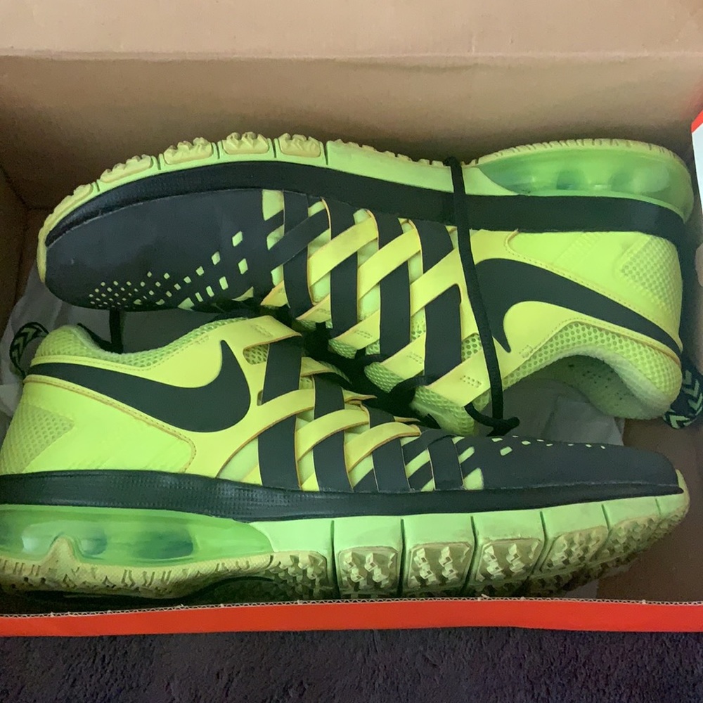 COPY - Nike fingertrap max shoes